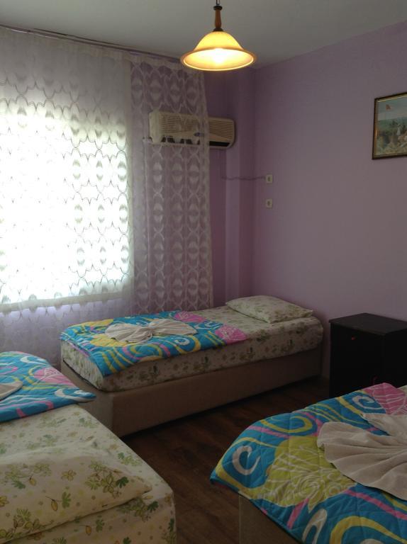 Nur Pension Selçuk Habitación foto