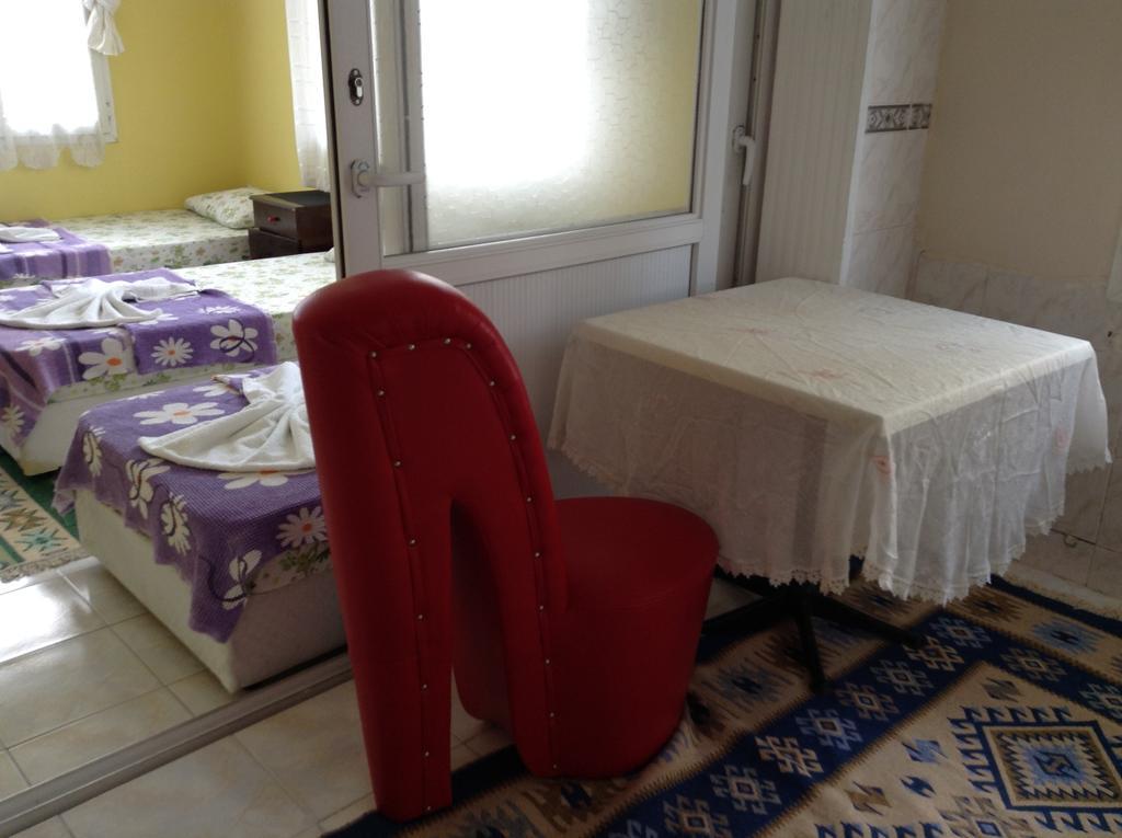 Nur Pension Selçuk Habitación foto