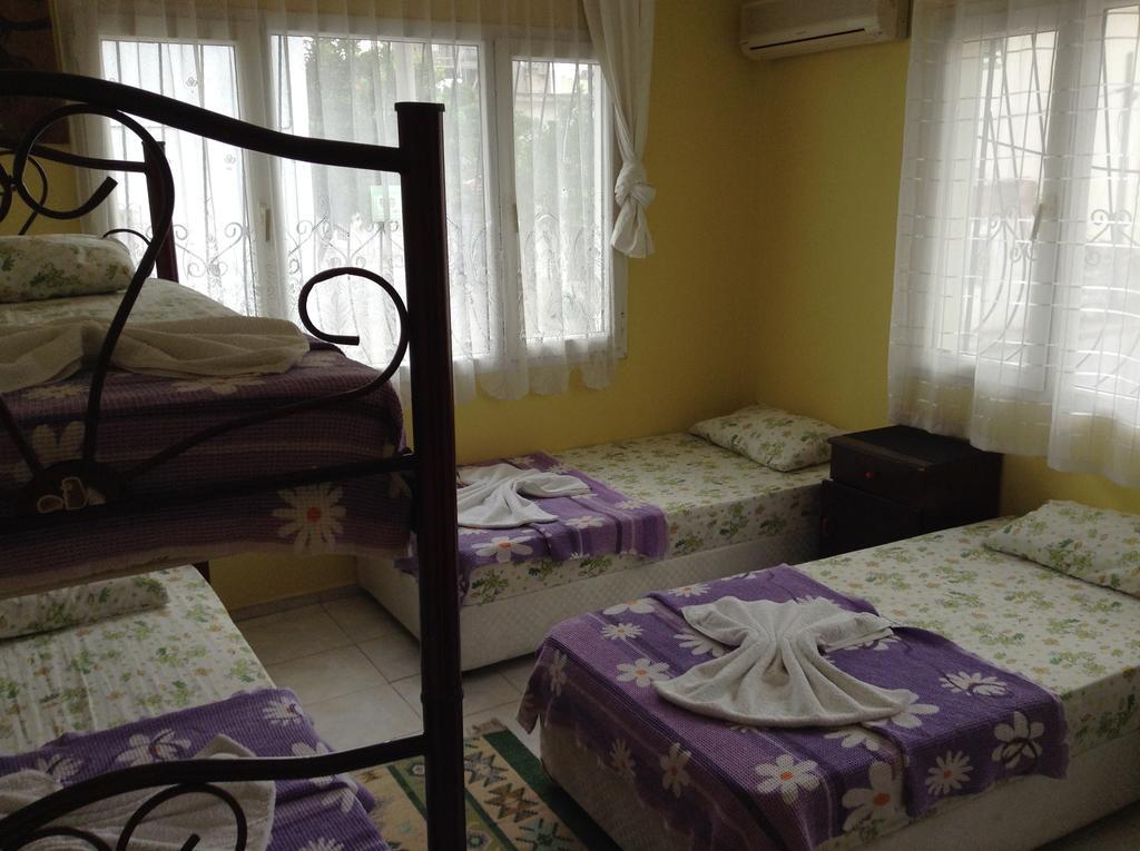 Nur Pension Selçuk Habitación foto